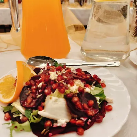 Centrum Dialogu Kultur 호텔 *