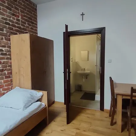 Centrum Dialogu Kultur 호텔 Węgrów