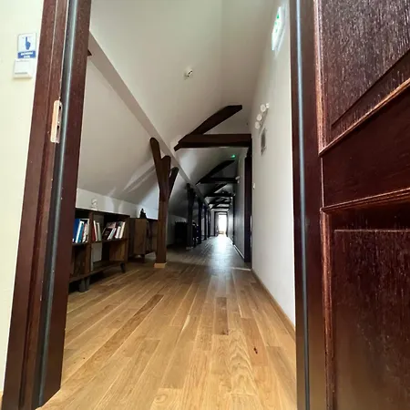 호텔 Centrum Dialogu Kultur *